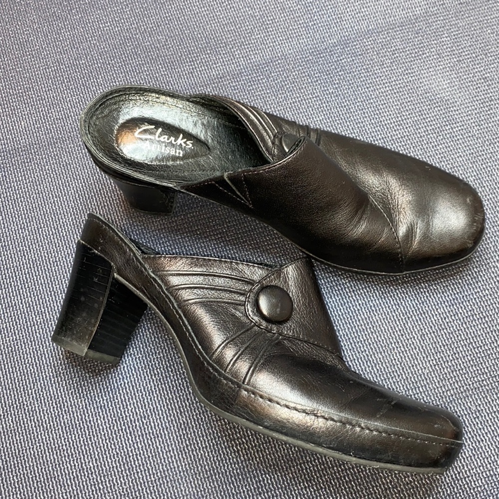 Clarks Artisan Leather Upper Black Heeled Mules